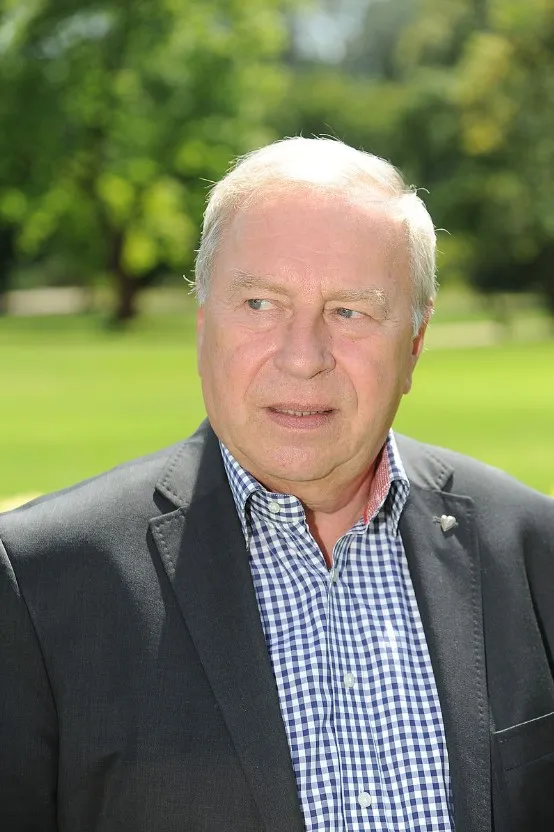 Jerzy Stuhr – profil biograficzny, wiek, wzrost, życiorys, żona i dzieci, relacje rodzinne